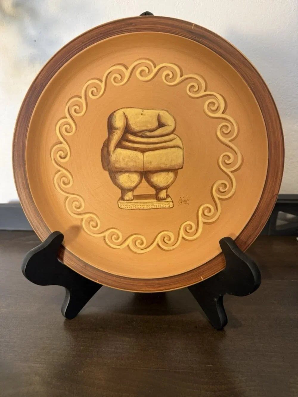 Hand-Painted Malta Pottery Wall Plate  Sleeping Lady Neolithic Venus L Darmanin